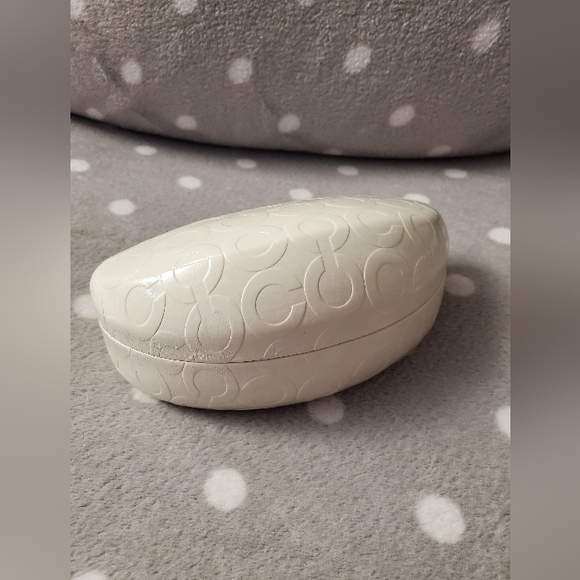 Authentic Coach Sunglasses - Picture 15 of 15